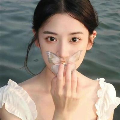 勒娜·慕度·马尼甘
